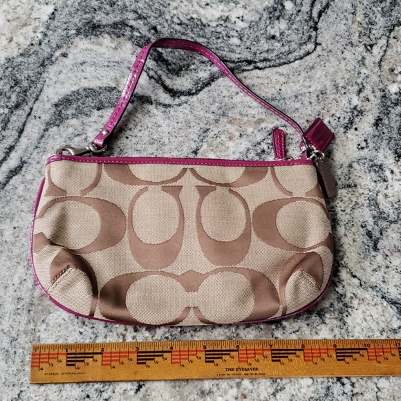 Coach Large Signature Wristlet - Picture 6 of 16